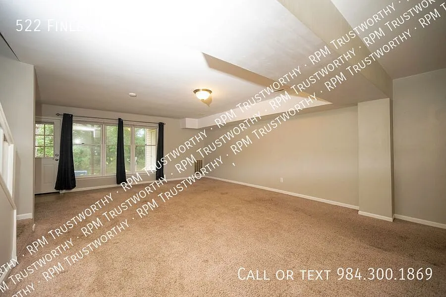 Beautiful 3-Bedroom Home Near Duke University & Downtown Durham — Photo 2