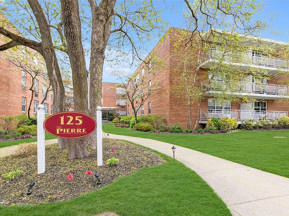 1st image of 125 Main St APT 1D