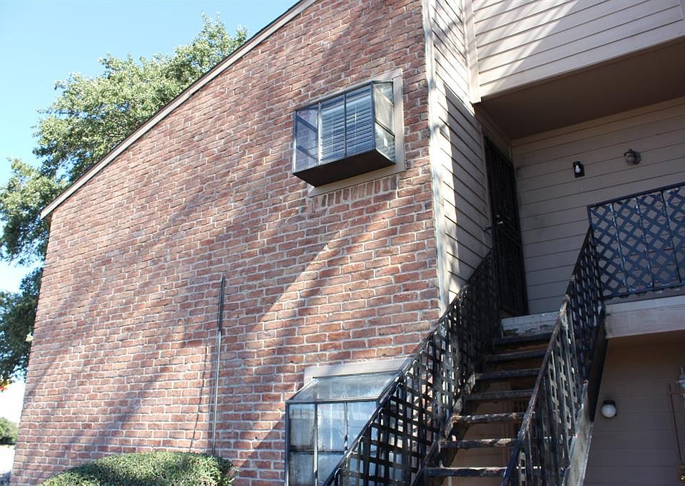 1st image of 10603 S Wilcrest Dr APT 1