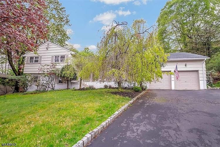 1st image of 73 Fairway Ave