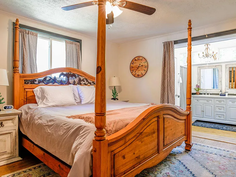 2143 Pisgah Hwy — Photo 16