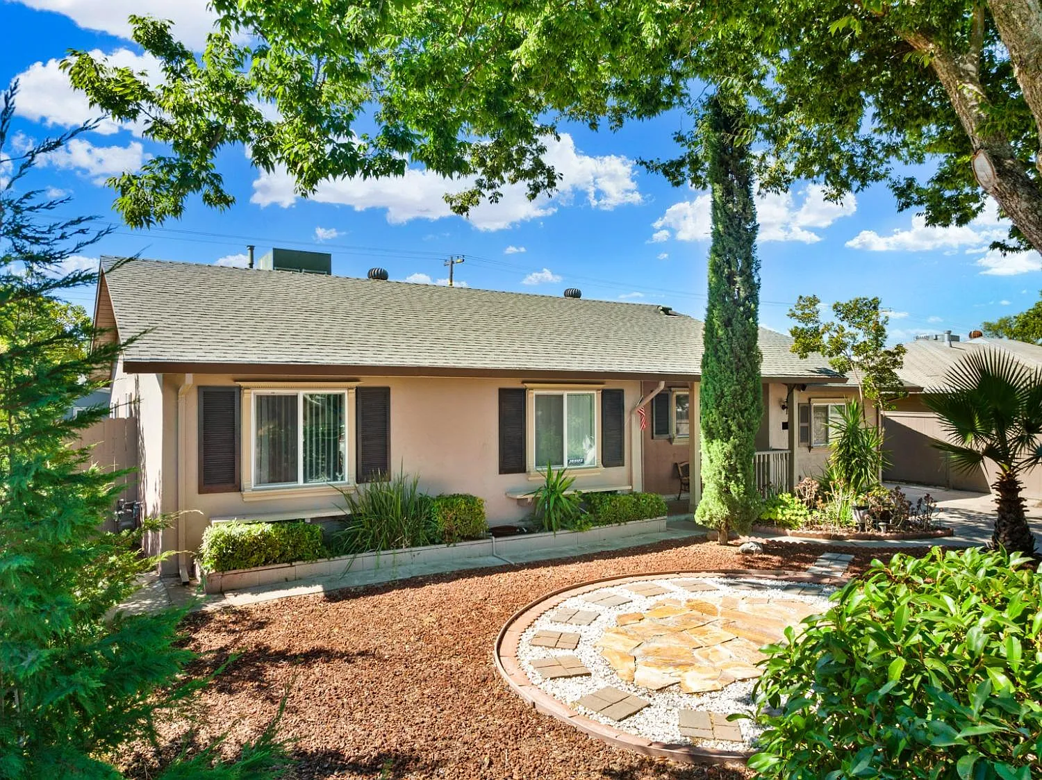 3624 Owens Way photo 1