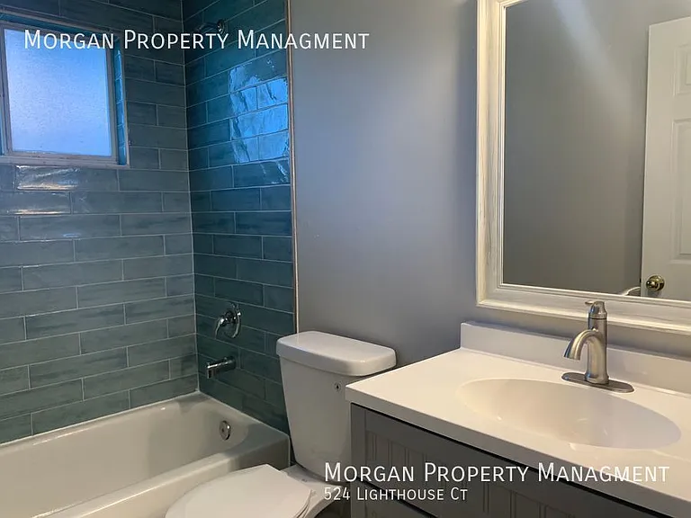 524 Lighthouse Ct — Photo 5