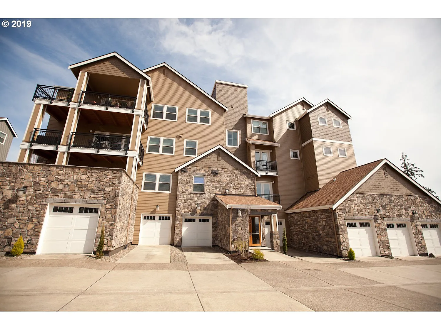 11760 SE Crested Eagle Ln photo 1