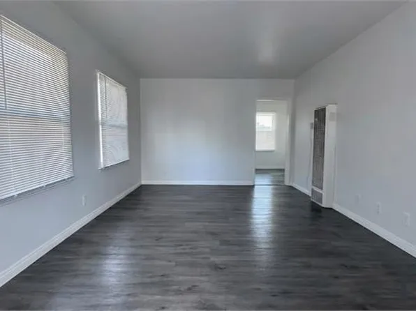 1126 W 110th St #1-4, Los Angeles, CA 90044