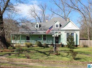 12 Gray St, Anniston, AL 36203