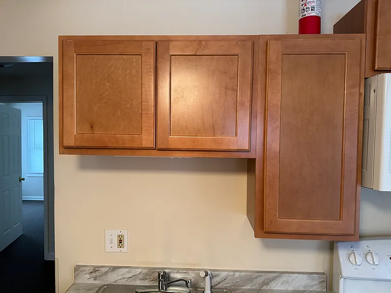 435 Brooks Ave #UP — Photo 15