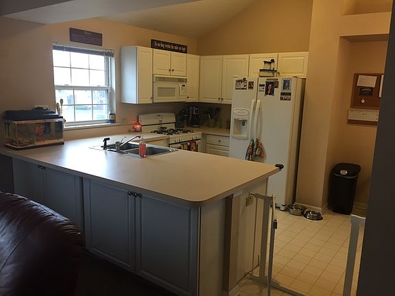 5th image of 7426 Grandview Ct #7426