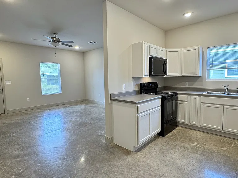 103 Legado Ln — Photo 11