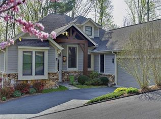 23 Wild Flower Holw, Hendersonville, NC 28739