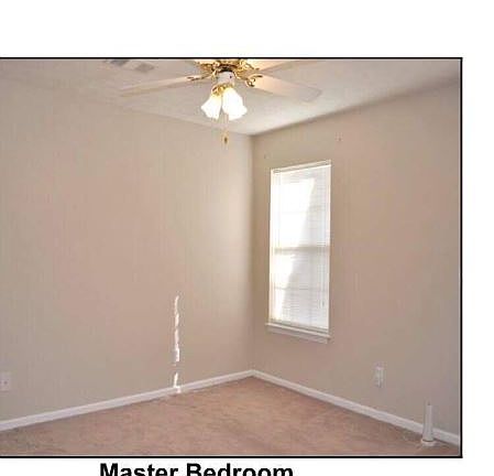 4th image of 19 Lexington Cir