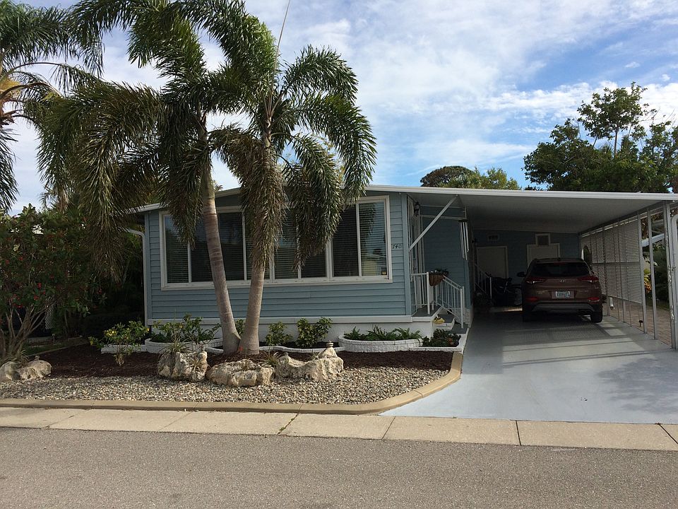 1st image of 740 Gloriosa Dr
