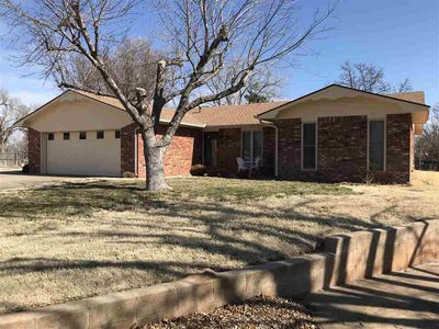 616 Flat Creek Cir, Woodward, OK, 73801