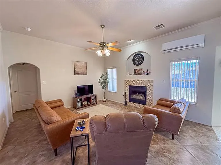 2409 Saguaro Loop — Photo 33