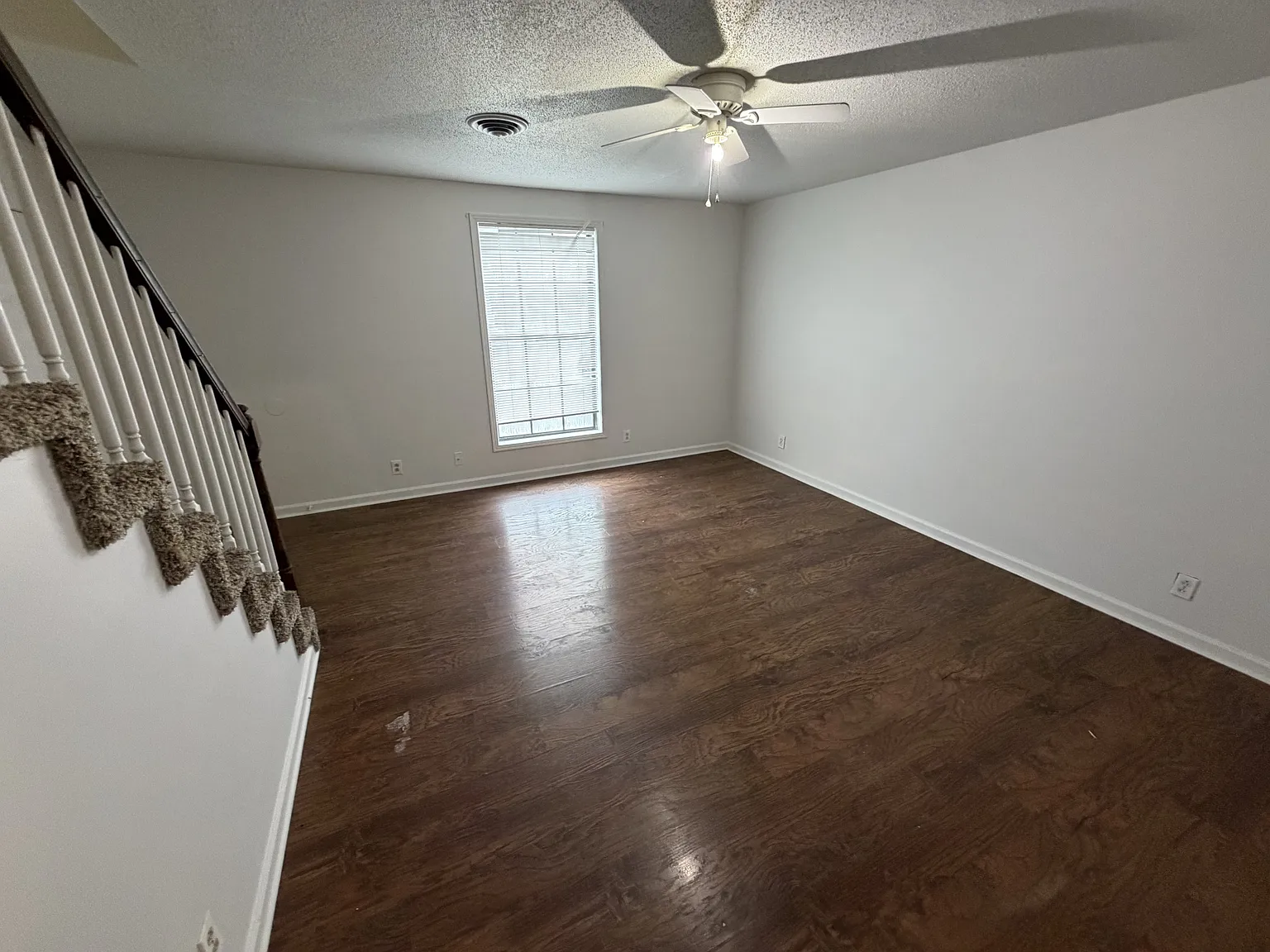 1501 West Knollwood Circle - A — Photo 2