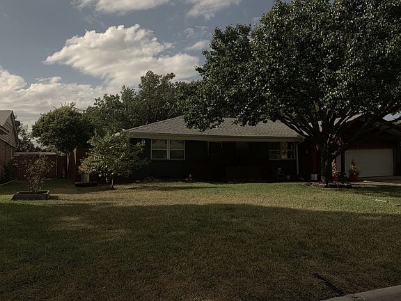 3rd image of 3012 Candlewick Ln