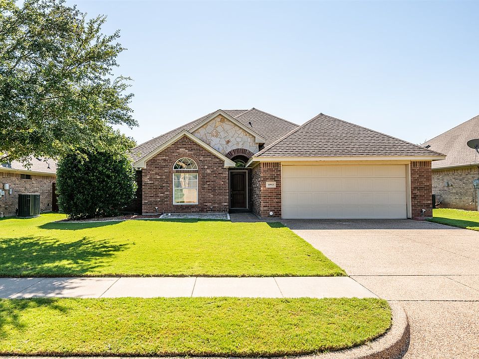 1st image of 10913 Golfview Way