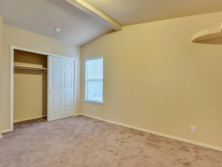 3925 Hueco Valley Dr — Photo 5