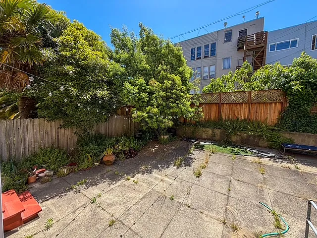 Stanyan At Oak Apartments — Photo 14
