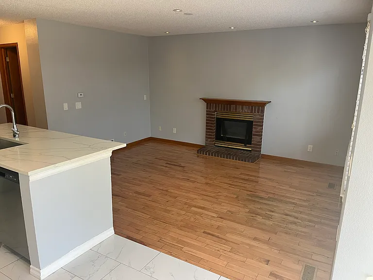1435 Stoneham St — Photo 8