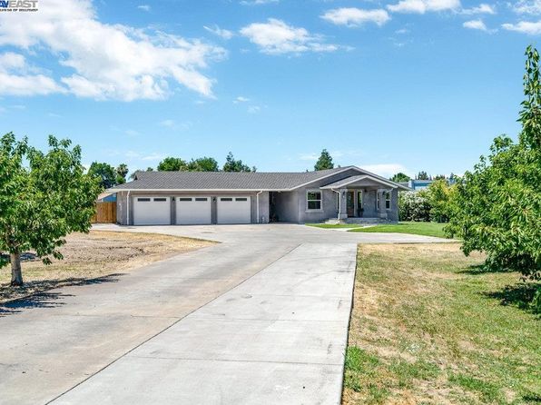 8540 W Bates Ct, Tracy, CA 95304
