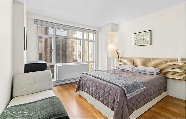Rented by Douglas Elliman | media 15