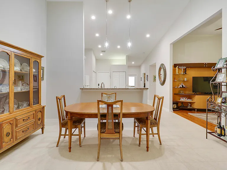 8063 Dolomtian Way — Photo 24