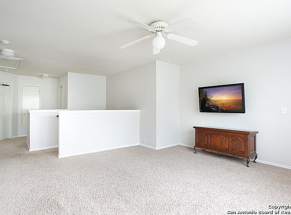 3rd image of 3937 Brook Hollow Dr