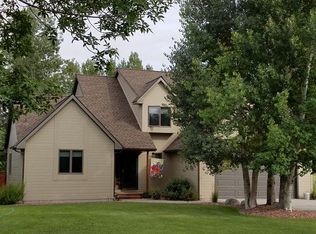 855 W Christy Ln, Powell, WY 82435
