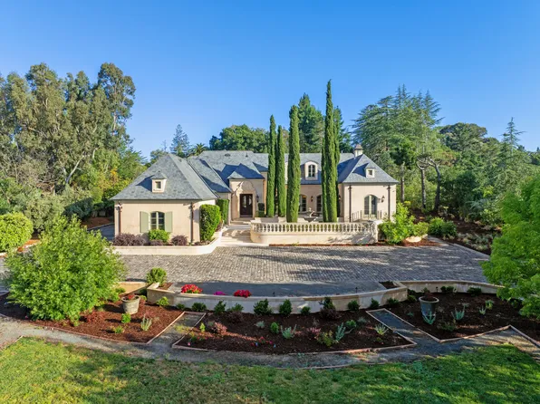 12661 Robleda Rd, Los Altos Hills, CA 94022