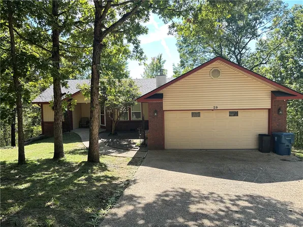 29 Thursby Ln, Bella Vista, AR 72714