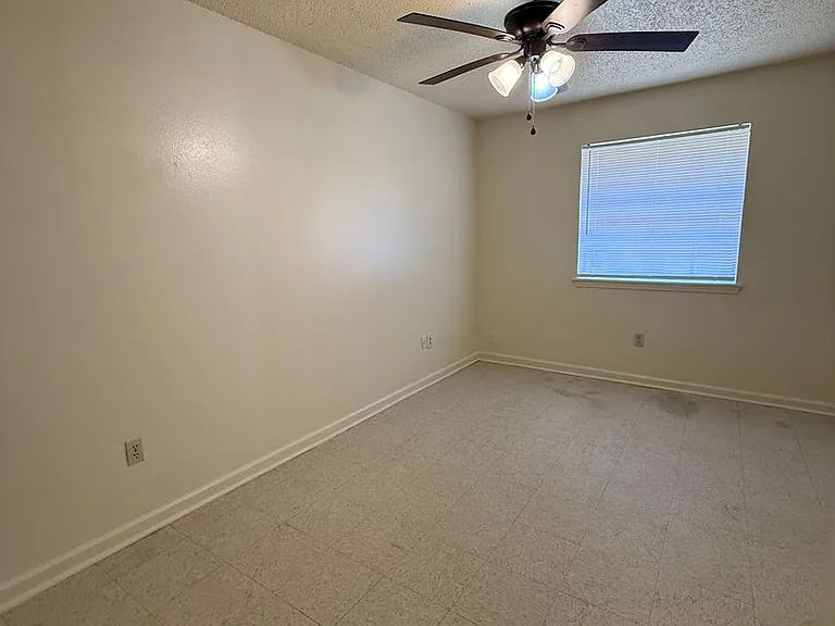 8714 Gsri Ave — Photo 10