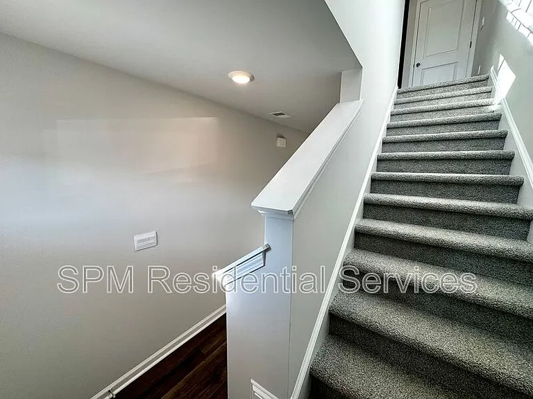 3178 Lobelia Ln — Photo 8