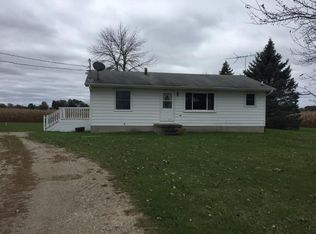 14049 W Maple Rapids Rd, Fowler, MI 48835