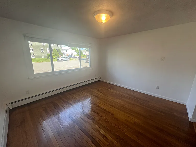 64 Halstead St #1 — Photo 2