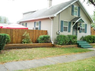 1402 Saint George St, Green Bay, WI 54302