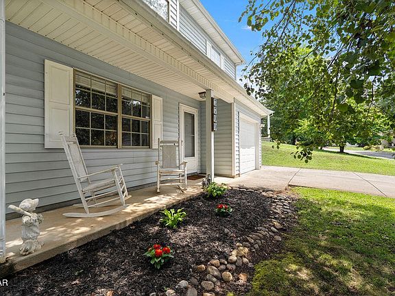 3rd image of 3709 Holgate Ln