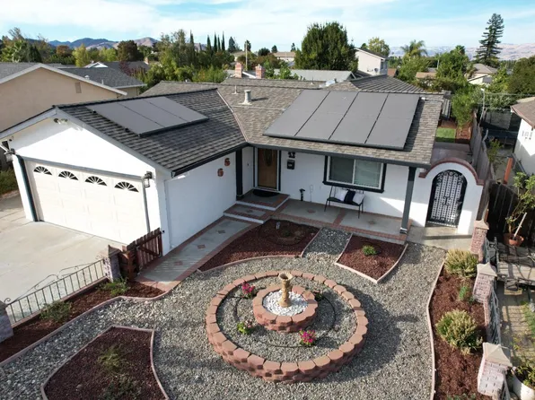 881 Ryan Ct, Gilroy, CA 95020