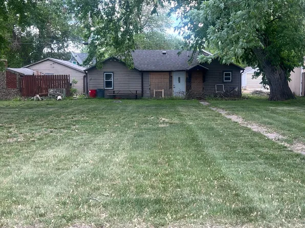 630 N Hull Ave, Minden, NE 68959
