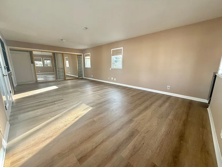 2832 Ingleside Dr — Photo 16