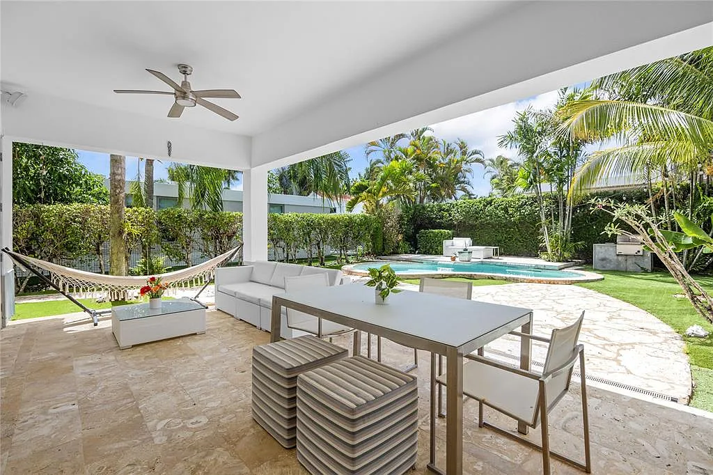 3 bed, 3.5 bath, 2500 sqft, $10,000 — Photo 3