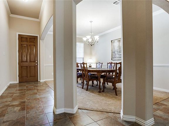 3rd image of 2648 Powderhorn Dr