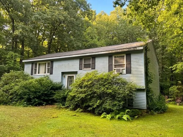 94 Long Hill Rd, Brookfield, MA 01506