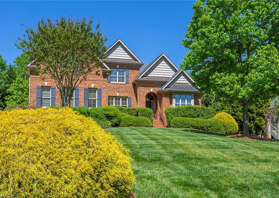1st image of 2514 North Beech Ln