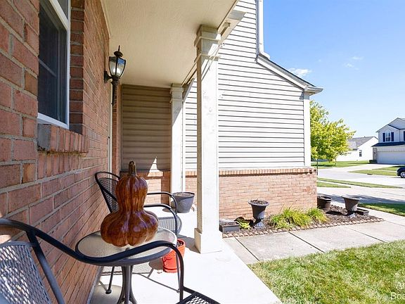 5th image of 7866 Berwick Dr