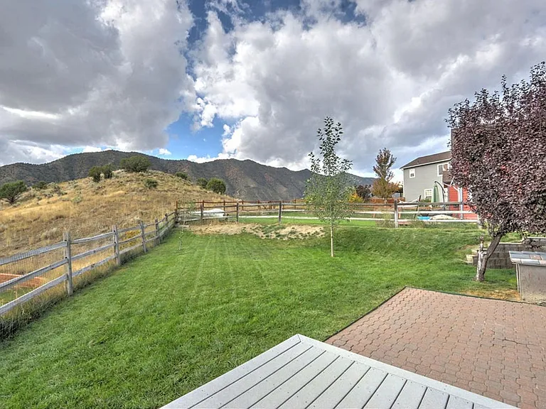 621 Lariat Loop — Photo 21
