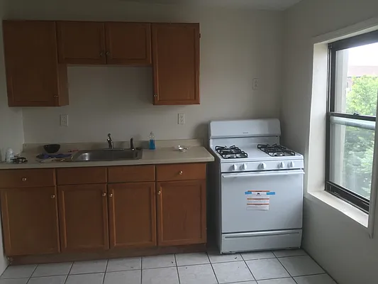 Rented by Bedford Brownstone Realty | media 29