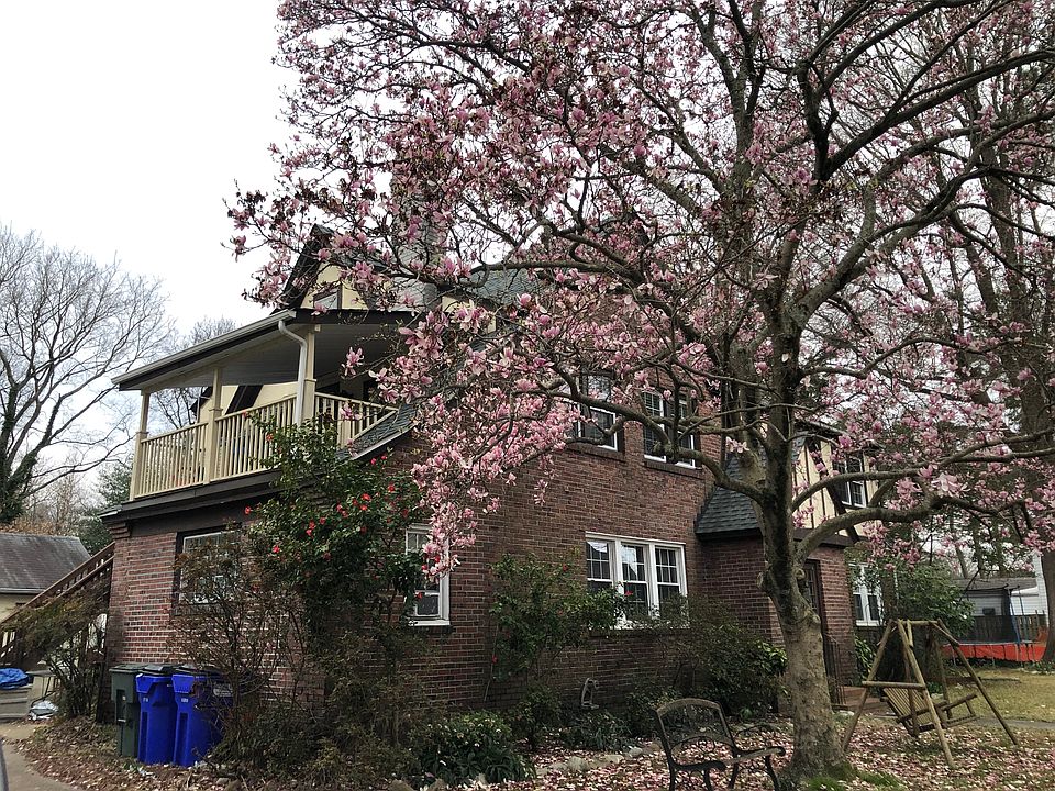 1st image of 1325 Monterey Ave