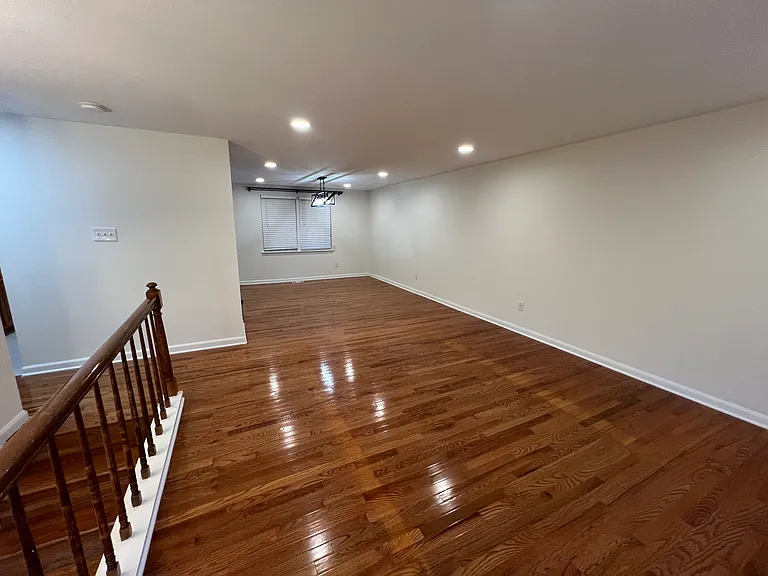 1318 Lincoln Woods Dr — Photo 8