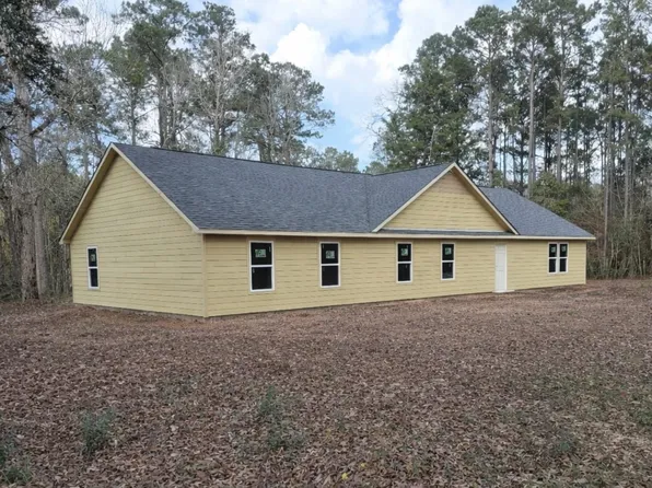 Deane Dr, Livingston, TX 77351